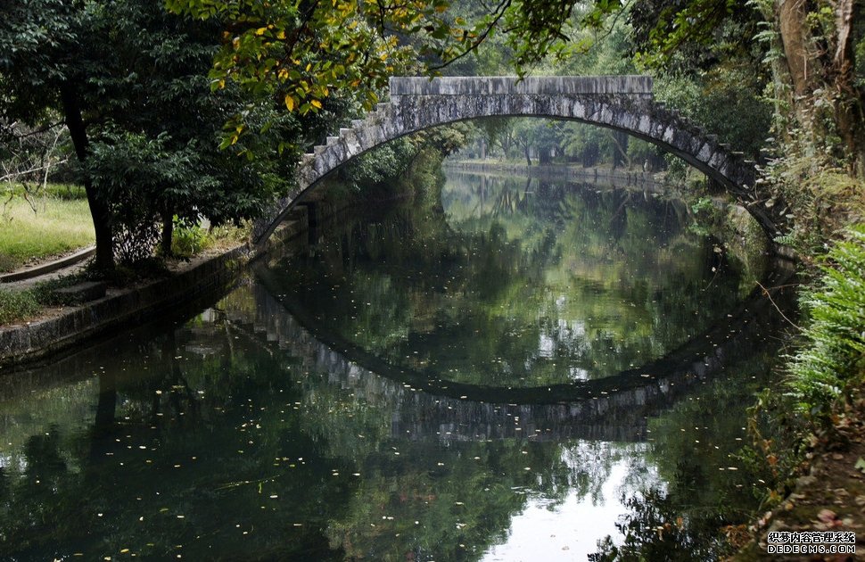 �����Ļ����й��Ŵ�ʯ�Ž�����Ӱ��