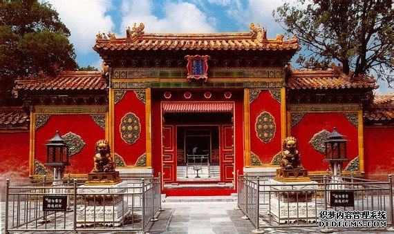 揭秘:故宫各“门”为什么没有钩? 揭秘:故宫各“门”为什么没有钩?